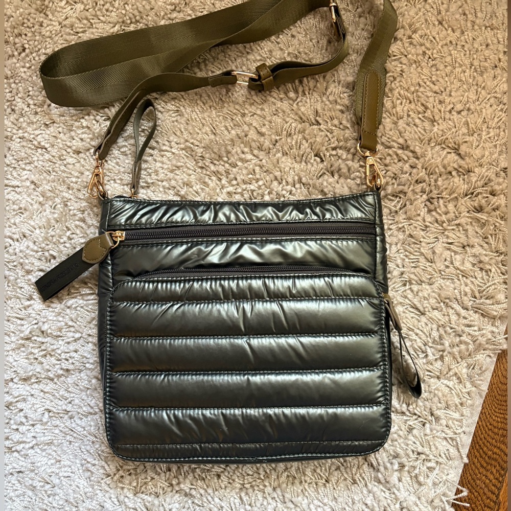 Sondra Roberts - Quilted Multi Compartmnt Crossbody Bag ( green)